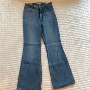 Levi’s 70’s High Flare jeans